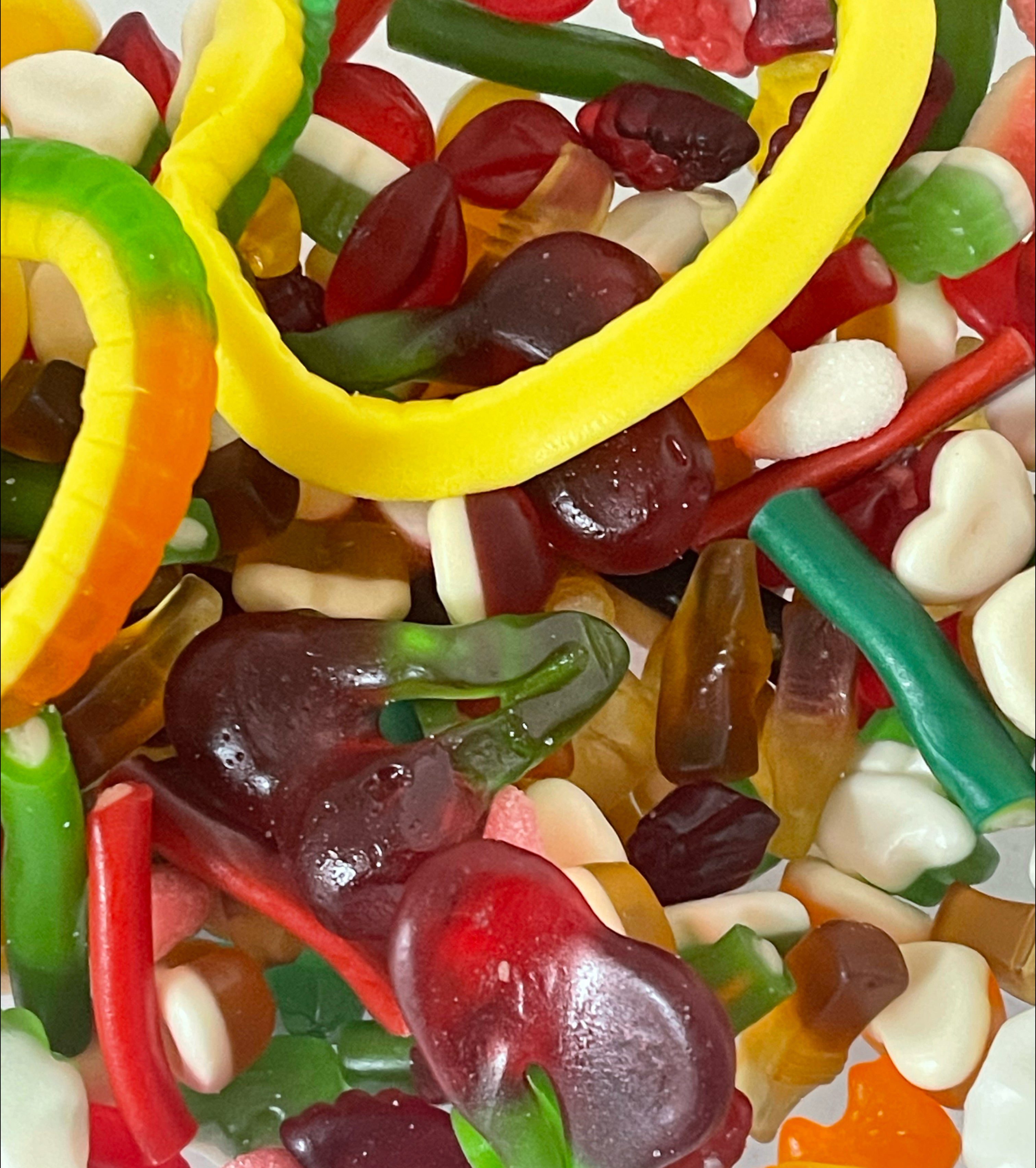 500g bag of gummy mix sweets Sweetzone